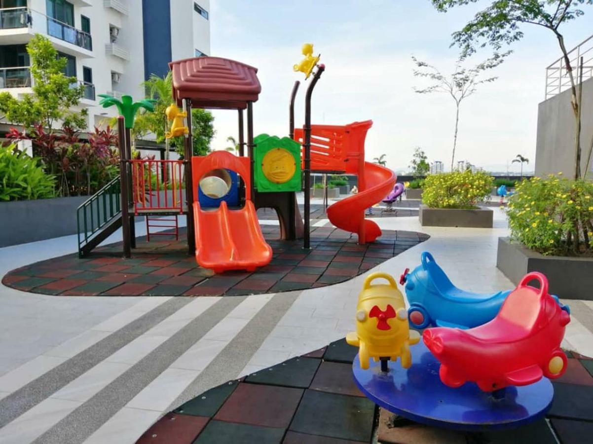 2Br Jazz Suites Vivacity Megamall Kuching Sarawak Экстерьер фото